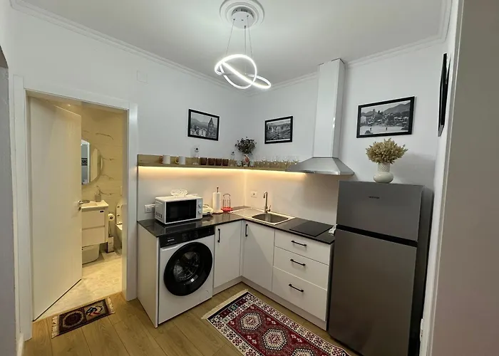 Ferienhaus Sen Garden Tirana